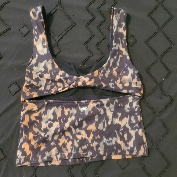 Fabletics top - Picture 2 of 3